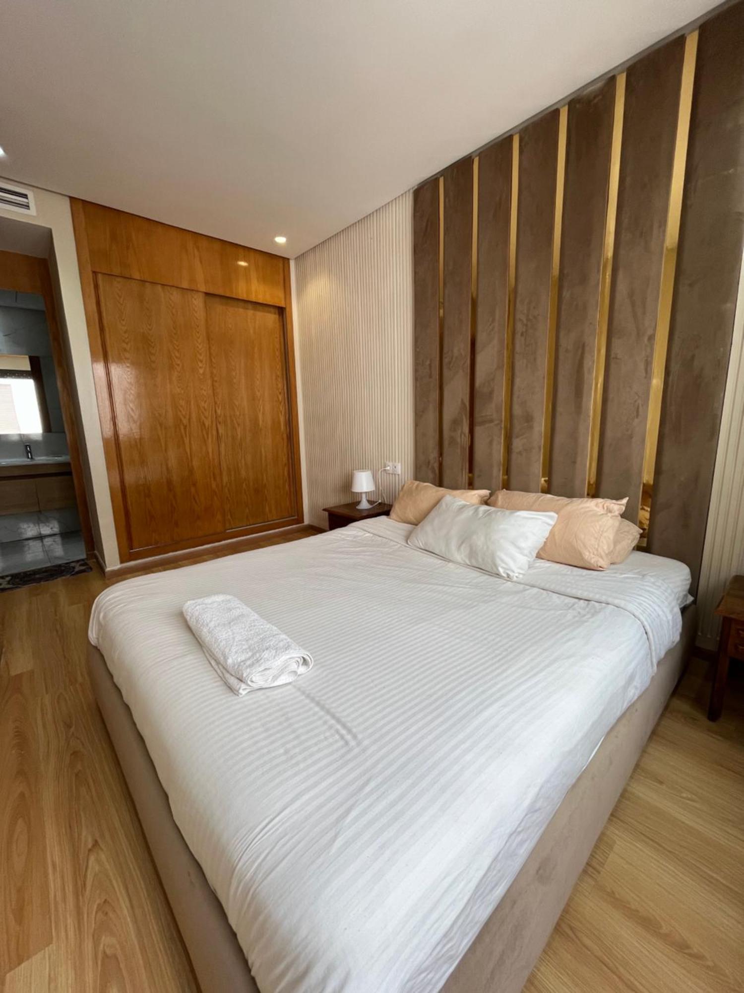 Luxury Appartement In Heart Of Casablanca Maarif ภายนอก รูปภาพ