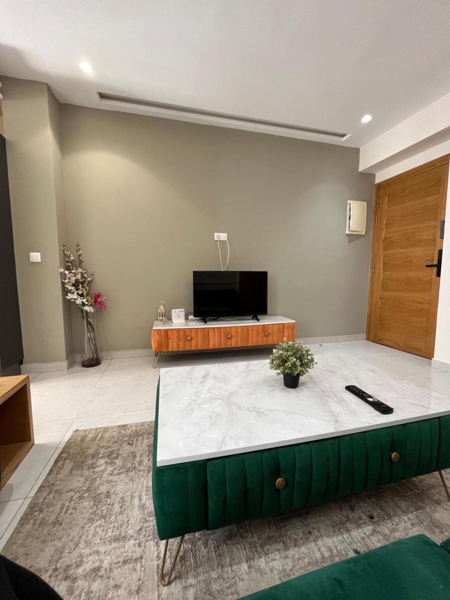 Luxury Appartement In Heart Of Casablanca Maarif ภายนอก รูปภาพ
