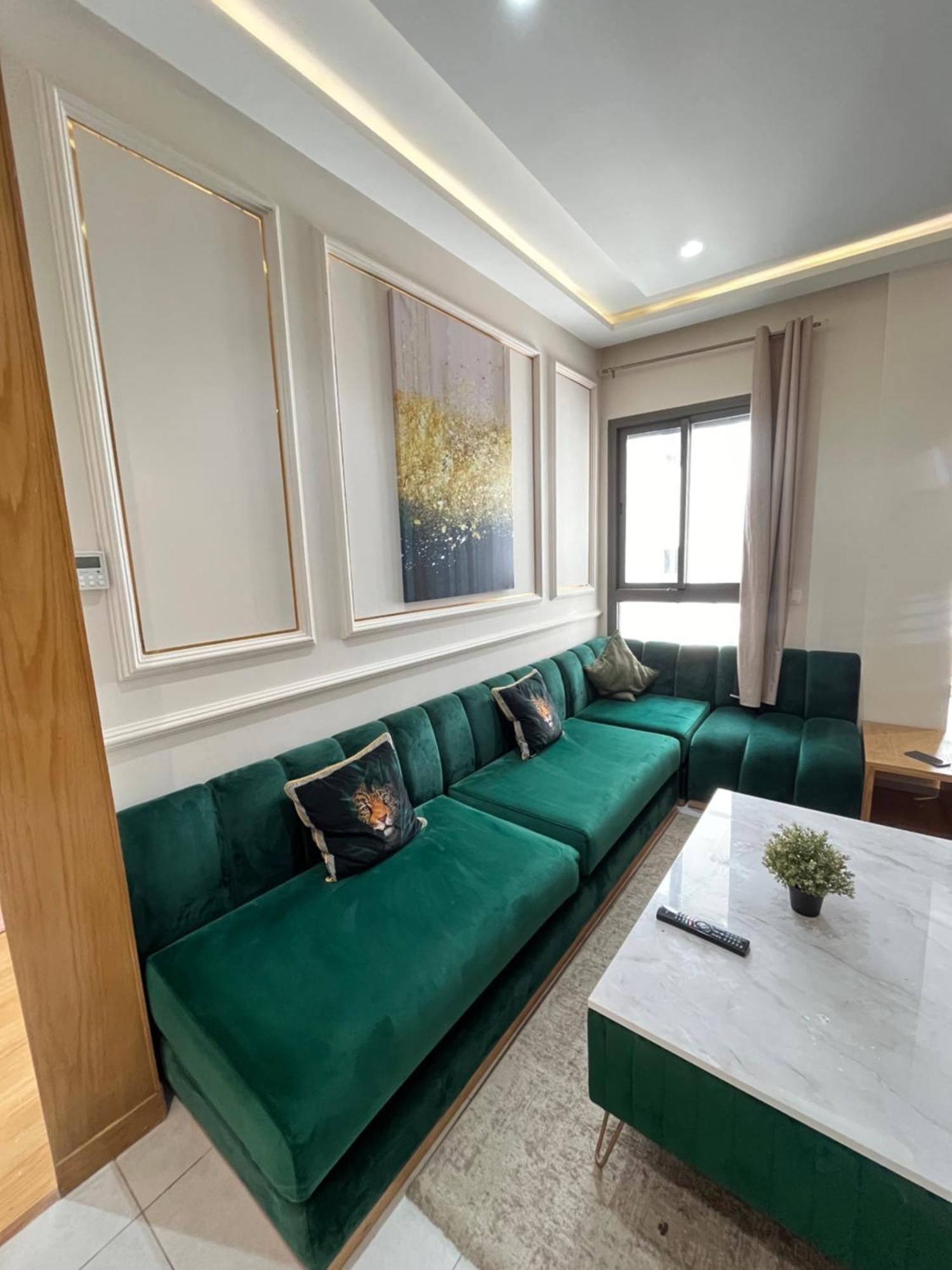 Luxury Appartement In Heart Of Casablanca Maarif ภายนอก รูปภาพ